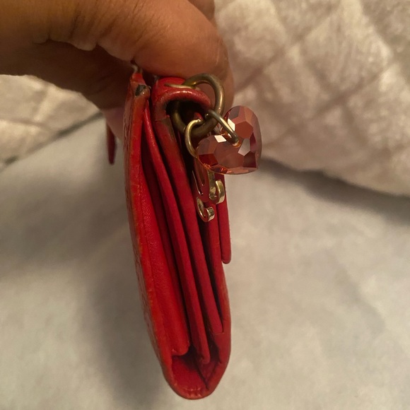 GUCCI Red Leather GUCCI stamped logo Billfold - Picture 4 of 9